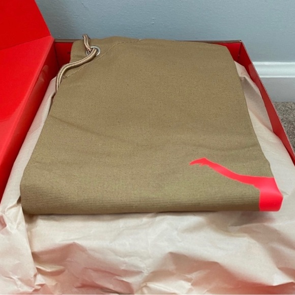 Jordan 6 T. Scott “British Khaki” - Picture 9 of 9